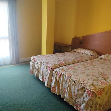 Hotel Suite Miono Castro Urdiales Bagian luar foto